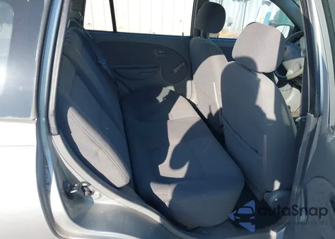 2004 Kia Rio Cinco from USA, damaged, VIN KNADC165X46211191